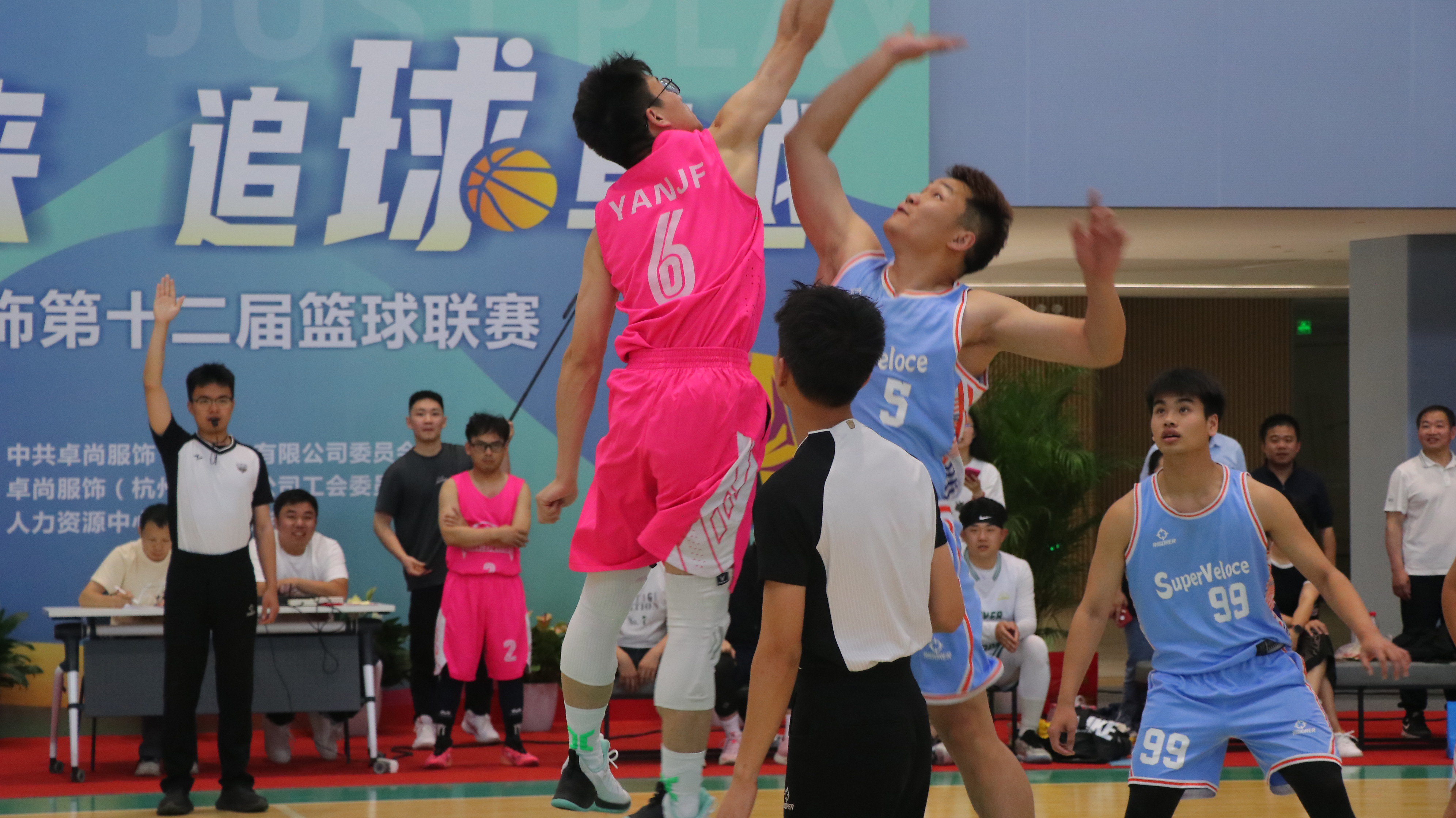 卓尚服飾丨十二載風(fēng)華正盛，尚聚青春之夢(mèng)